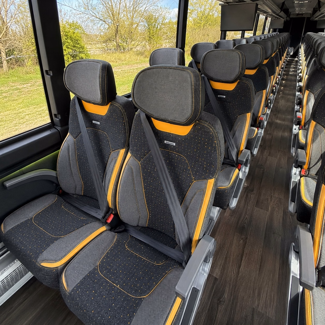 charter bus rentals for niagara falls casino and entertainment events