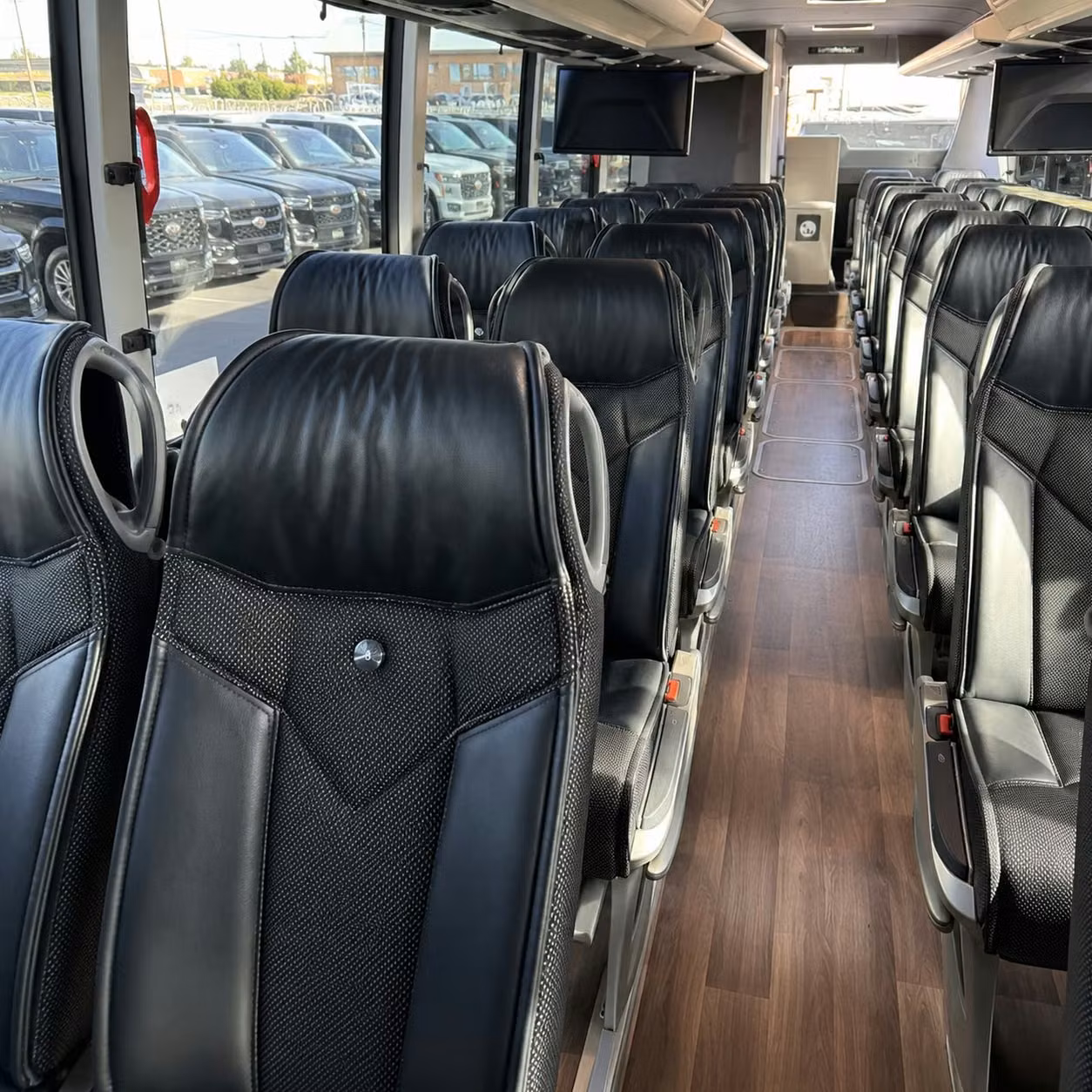 does the day of the week change what a charter bus costs in niagara falls new york