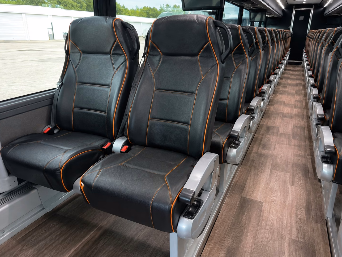 minor league hockey fans love niagara falls charter bus rentals